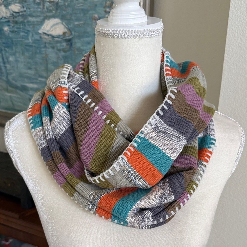 Pistil infinity scarf